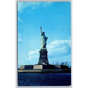 Postcard New York Bedloe's Island Statue of Liberty c1950s Vintage NY
